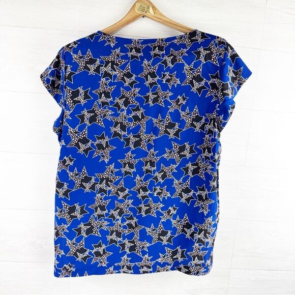 Diane Von Furstenberg Stars Capped Sleeve Relaxed Fit Silk Top - Picture 3 of 5